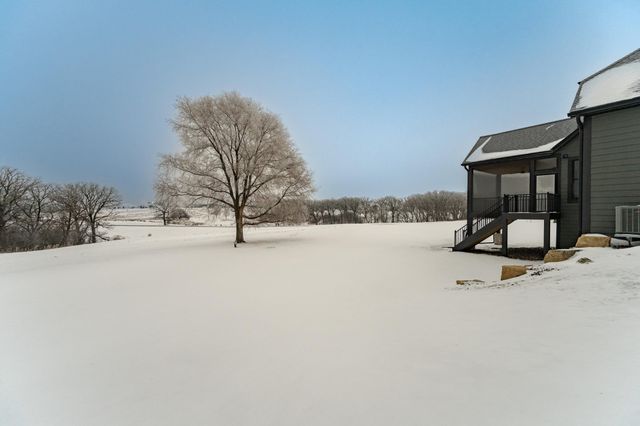 4980 Royal Oaks Circle SW, Rochester, MN 55902