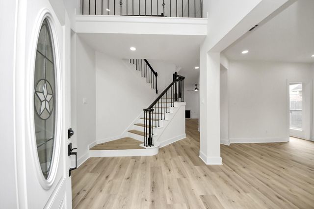 6502 Oakburl Court, Sugar Land, TX 77479