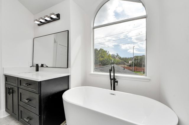 6502 Oakburl Court, Sugar Land, TX 77479