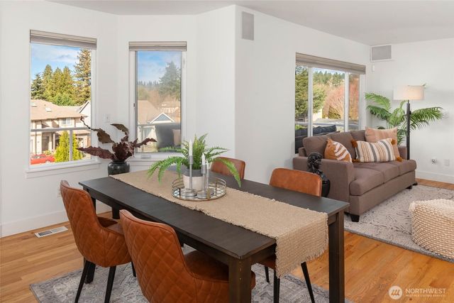 1406 N 38th Street, Renton, WA 98056