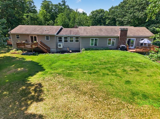 410 Billings Rd, Fitchburg, MA 01420
