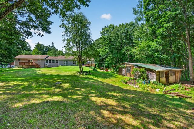 410 Billings Rd, Fitchburg, MA 01420