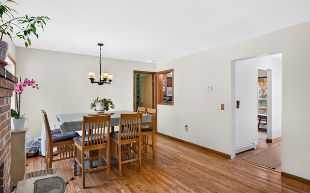 410 Billings Rd, Fitchburg, MA 01420