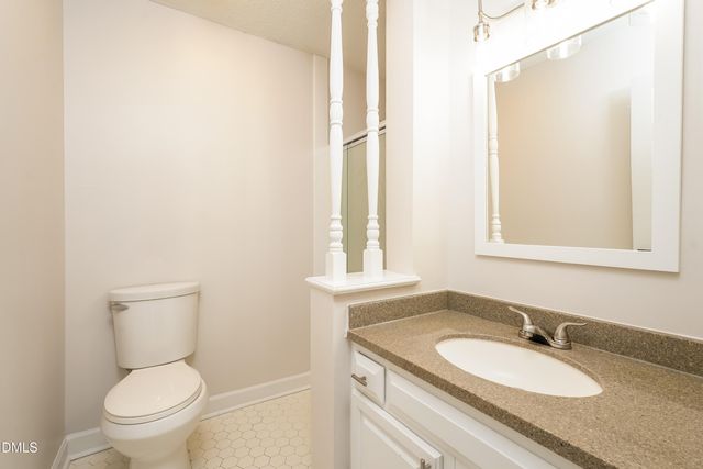 706 Edinburgh Court, Burlington, NC 27215