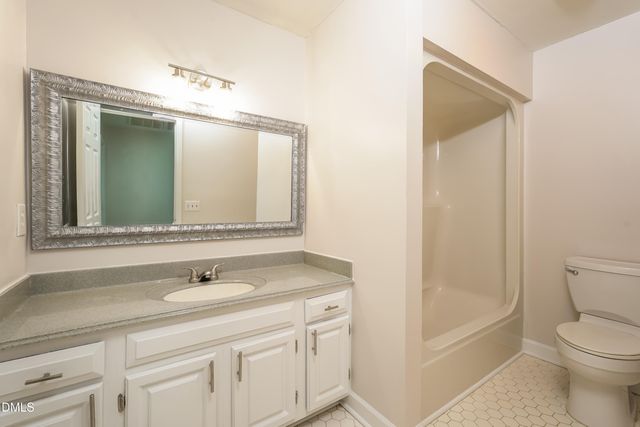 706 Edinburgh Court, Burlington, NC 27215