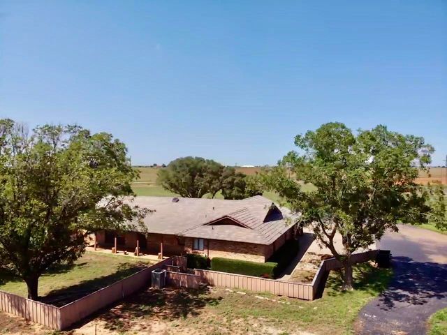 17810 FM179, Wolfforth, TX 79382