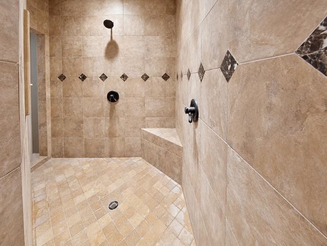 82 LAKEPOINTE CV, Atoka, TN 38004