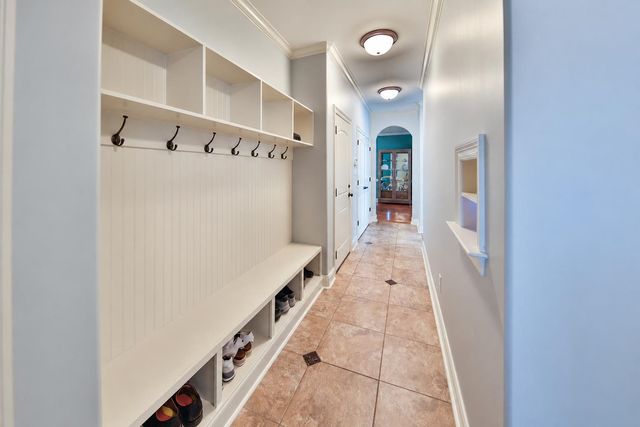 82 LAKEPOINTE CV, Atoka, TN 38004