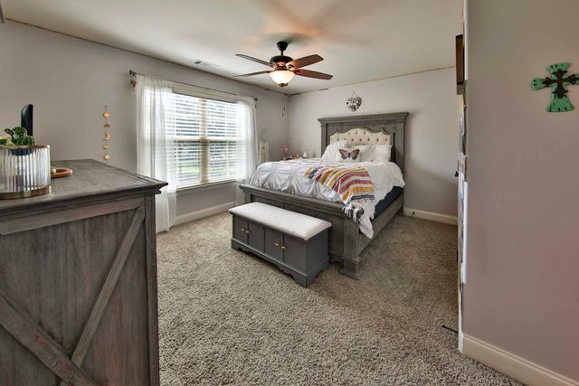 82 LAKEPOINTE CV, Atoka, TN 38004