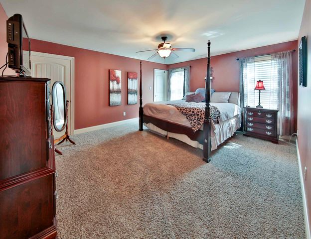 82 LAKEPOINTE CV, Atoka, TN 38004