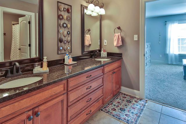 82 LAKEPOINTE CV, Atoka, TN 38004