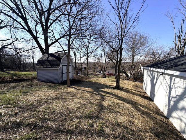 1028 Oakland AVENUE, Waukesha, WI 53186