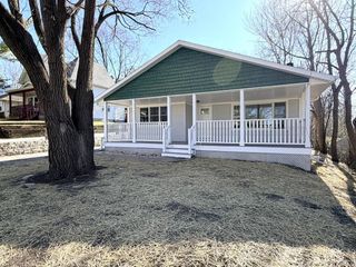 1028 Oakland AVENUE, Waukesha, WI 53186