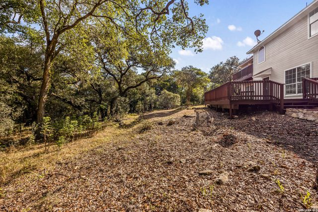 9515 SADDLE TRL, San Antonio, TX 78255
