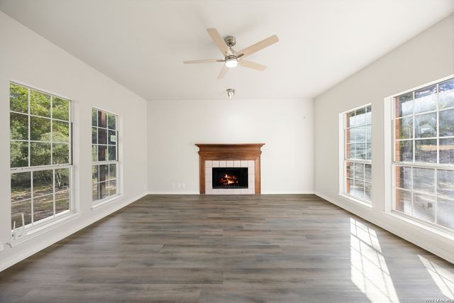 9515 SADDLE TRL, San Antonio, TX 78255