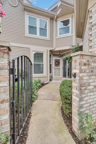 1114 TENNYSON Lane, Naperville, IL 60540