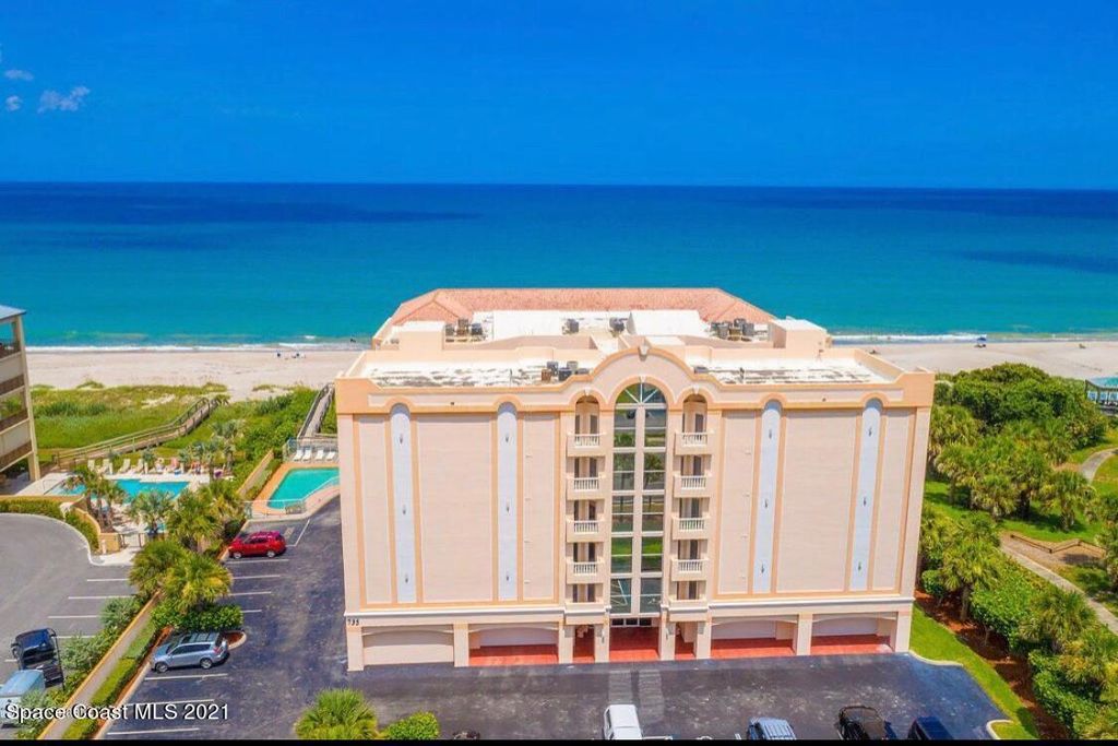735 N Highway A1a 303, Indialantic, FL 32903