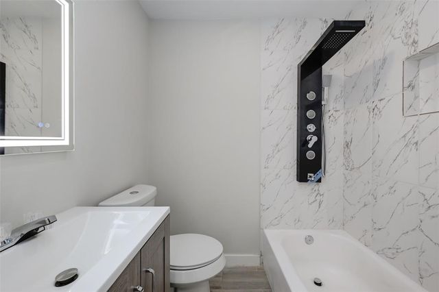 1747 Wroxton Court 6, Houston, TX 77005