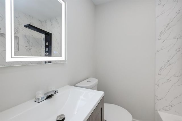 1747 Wroxton Court 6, Houston, TX 77005
