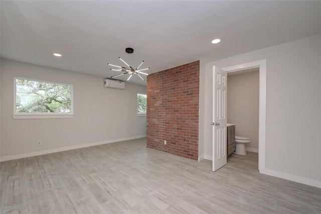 1747 Wroxton Court 6, Houston, TX 77005