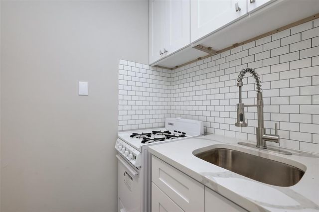 1747 Wroxton Court 6, Houston, TX 77005