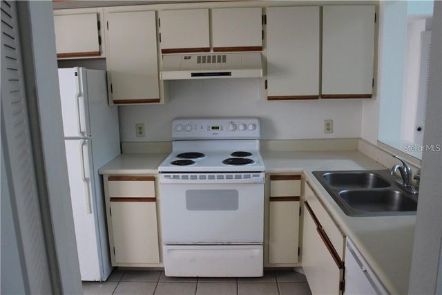 2906 S SEMORAN BOULEVARD 2, Orlando, FL 32822