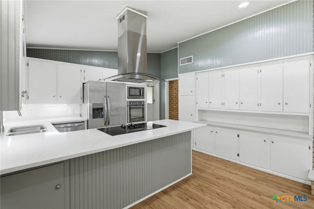 633 Lockener Ave, New Braunfels, TX 78130