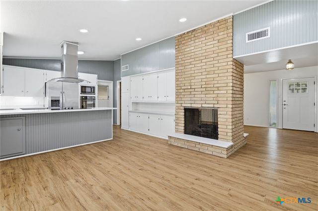 633 Lockener Ave, New Braunfels, TX 78130