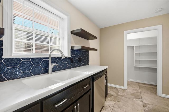 5025 NW 19th Street, Oklahoma City, OK 73127
