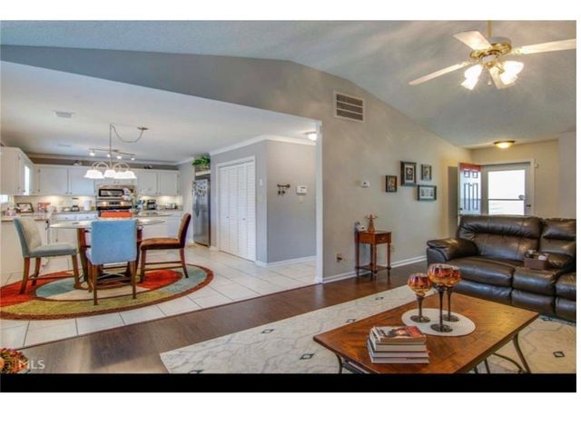 7216 New Dale Road, Rex, GA 30273