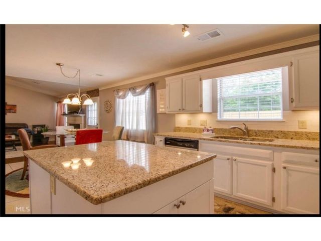 7216 New Dale Road, Rex, GA 30273