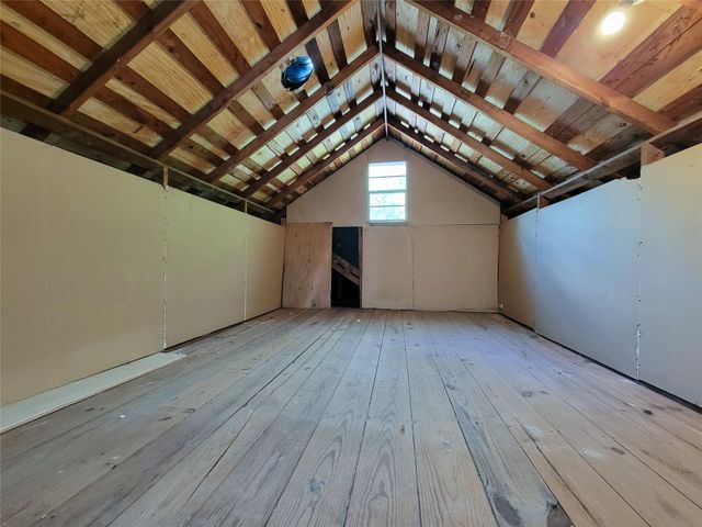 7818 Dixie Drive, Houston, TX 77087