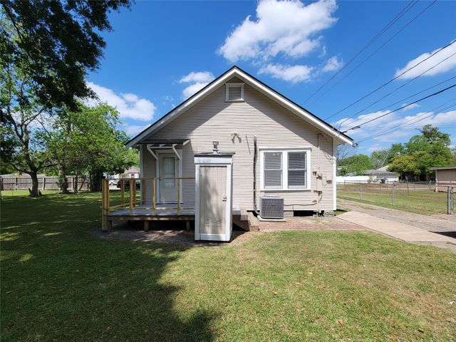 7818 Dixie Drive, Houston, TX 77087