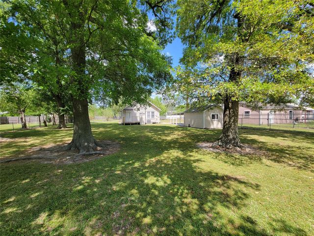 7818 Dixie Drive, Houston, TX 77087