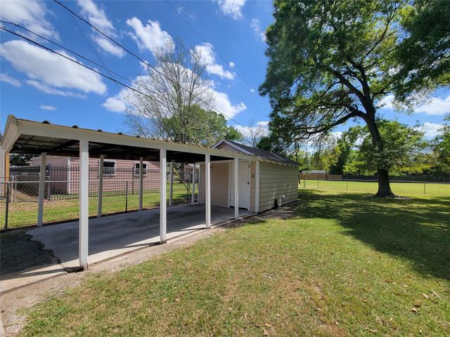 7818 Dixie Drive, Houston, TX 77087