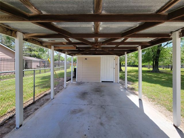 7818 Dixie Drive, Houston, TX 77087