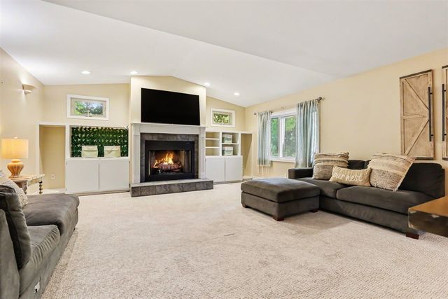 507 Floral Drive, Belding, MI 48809