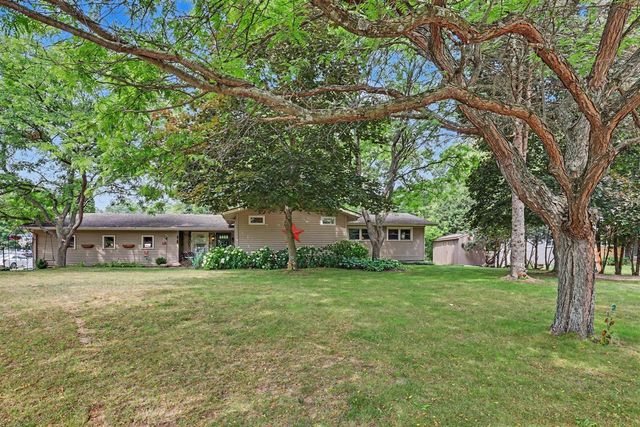507 Floral Drive, Belding, MI 48809