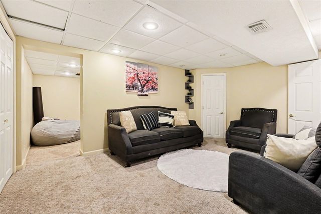 507 Floral Drive, Belding, MI 48809