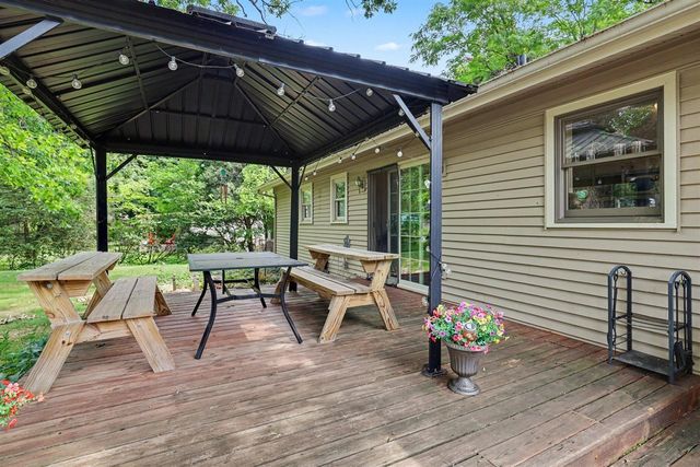 507 Floral Drive, Belding, MI 48809