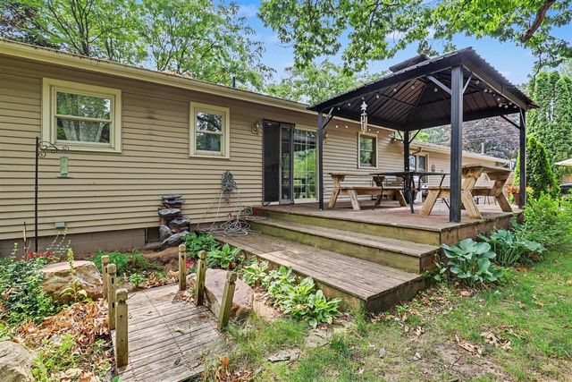 507 Floral Drive, Belding, MI 48809
