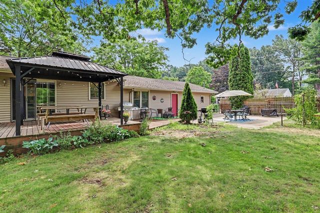 507 Floral Drive, Belding, MI 48809