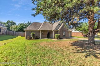 7079 MAPLEWOOD RD, Olive Branch, MS 38654