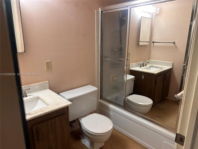 818 SW 9th Street Cir 203, Boca Raton, FL 33486