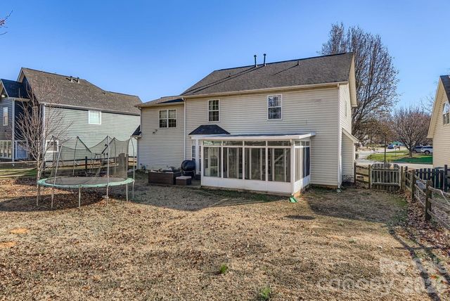 10303 Baskerville Avenue 103, Charlotte, NC 28269