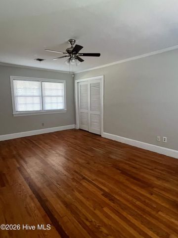 901 SE Greenville Boulevard, Greenville, NC 27858