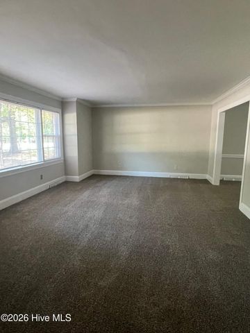 901 SE Greenville Boulevard, Greenville, NC 27858