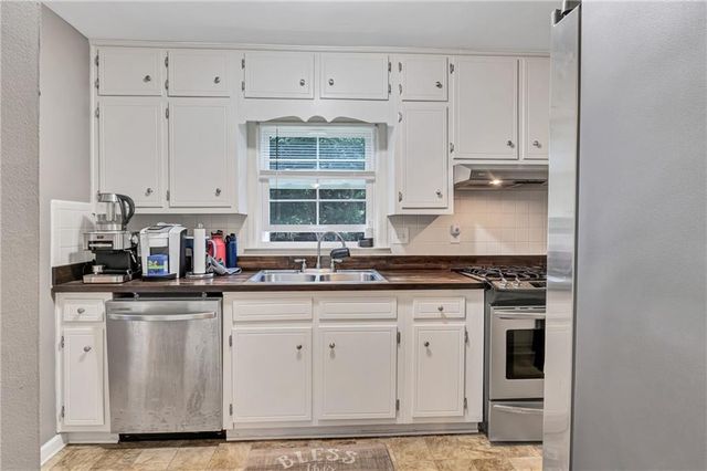3652 Greentree Farms Drive, Decatur, GA 30034