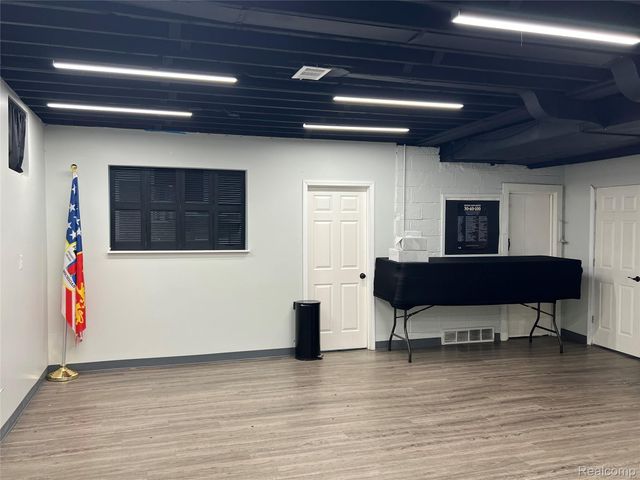 18923 McCormick Street, Detroit, MI 48224