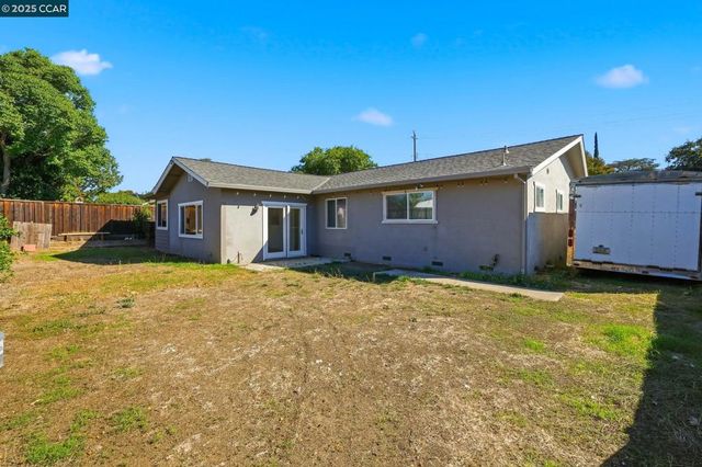 1288 Kentucky Dr, Concord, CA 94521